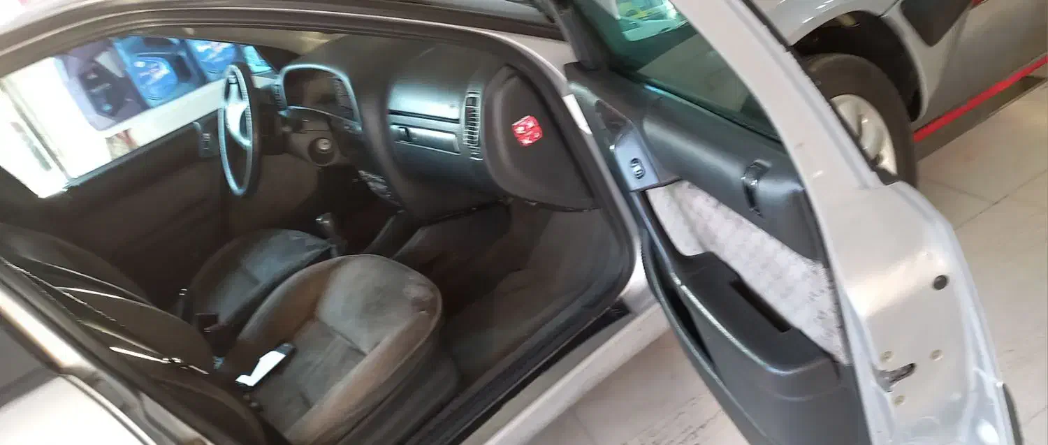 زانتیا وارداتی ۲۰۰۰ مدل ۸۳|خودرو سواری و وانت|تهران, نیاوران|دیوار