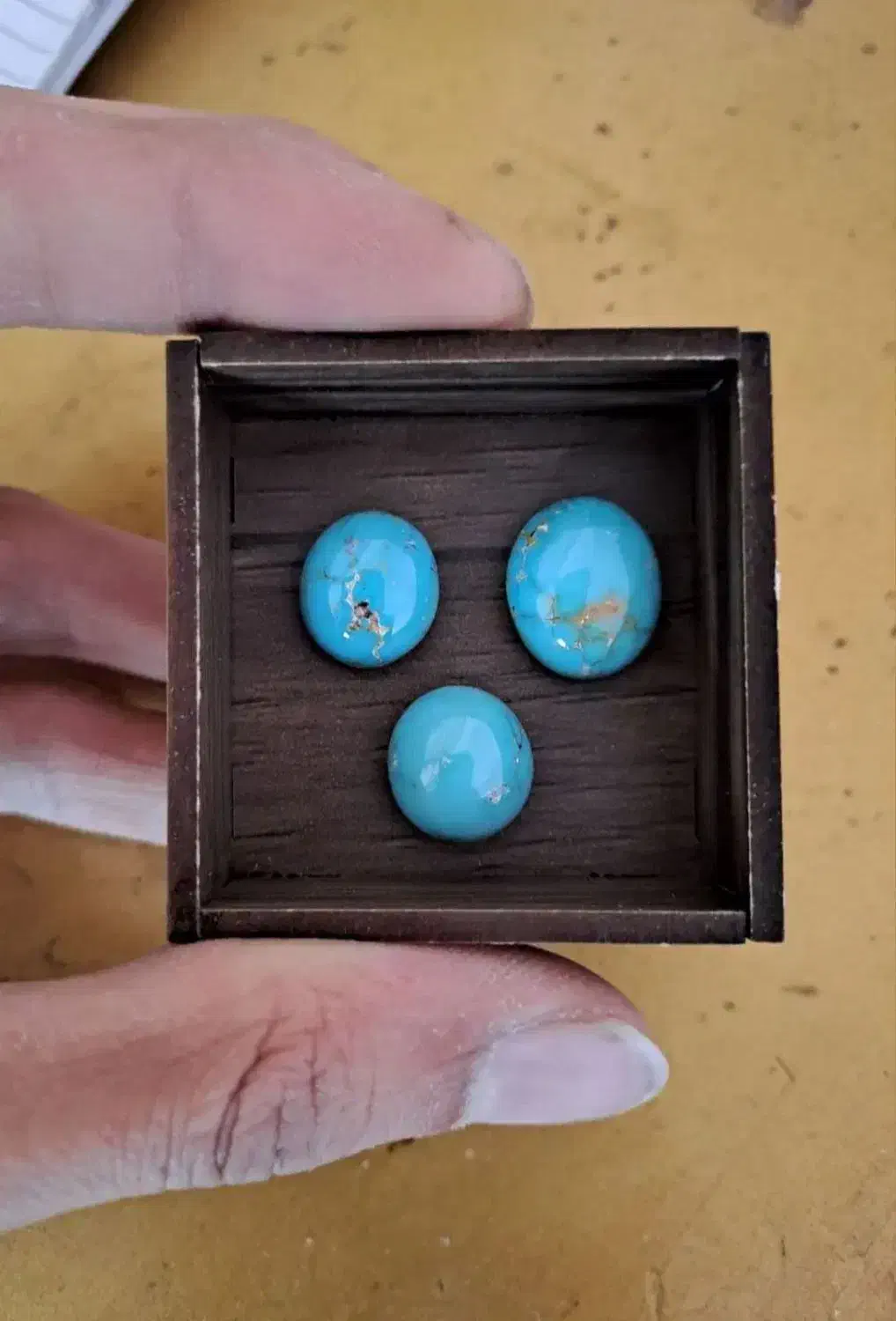 فیروزه نیشابور|کلکسیون اشیاء عتیقه|نیمروز, |دیوار