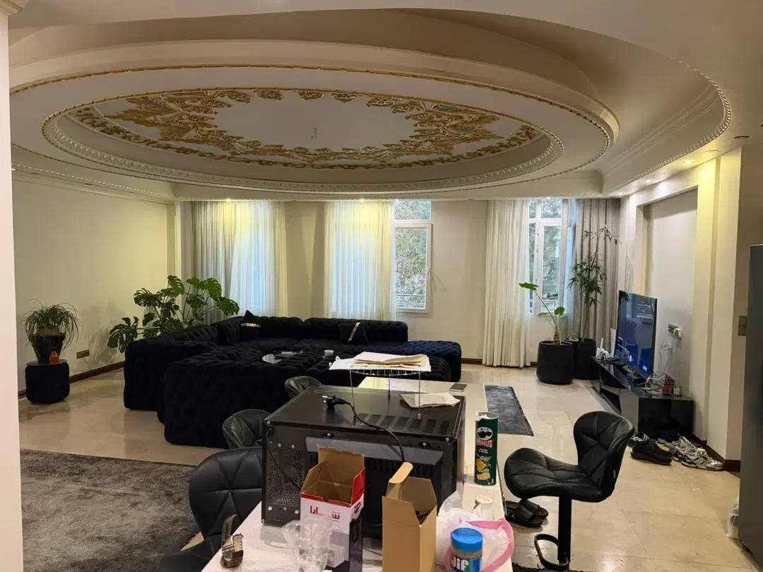 واحد ۱۳۵ متری ،فول امکانات رهن و اجاره