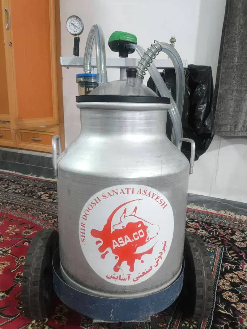 شیردوش درجه یک در حد صفر|لوازم جانبی حیوانات|دهدشت, |دیوار