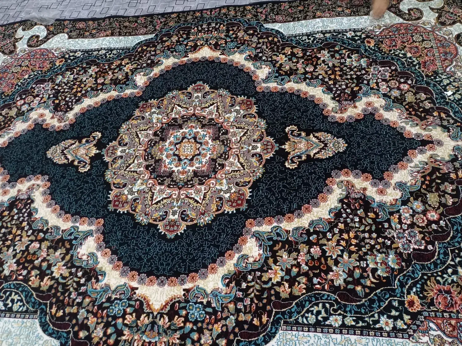 فرش ۷۰۰ شانه|فرش|ارومیه, |دیوار