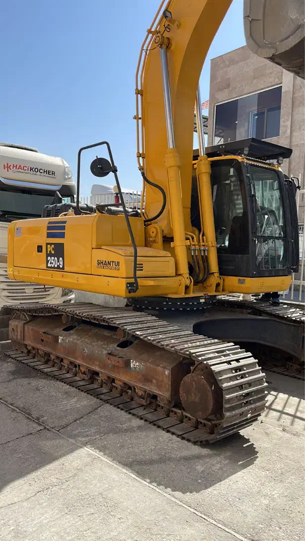 بیل زنجیری شانتویی ۲۵۰|خودرو سنگین|مشهد, رباط طرق|دیوار