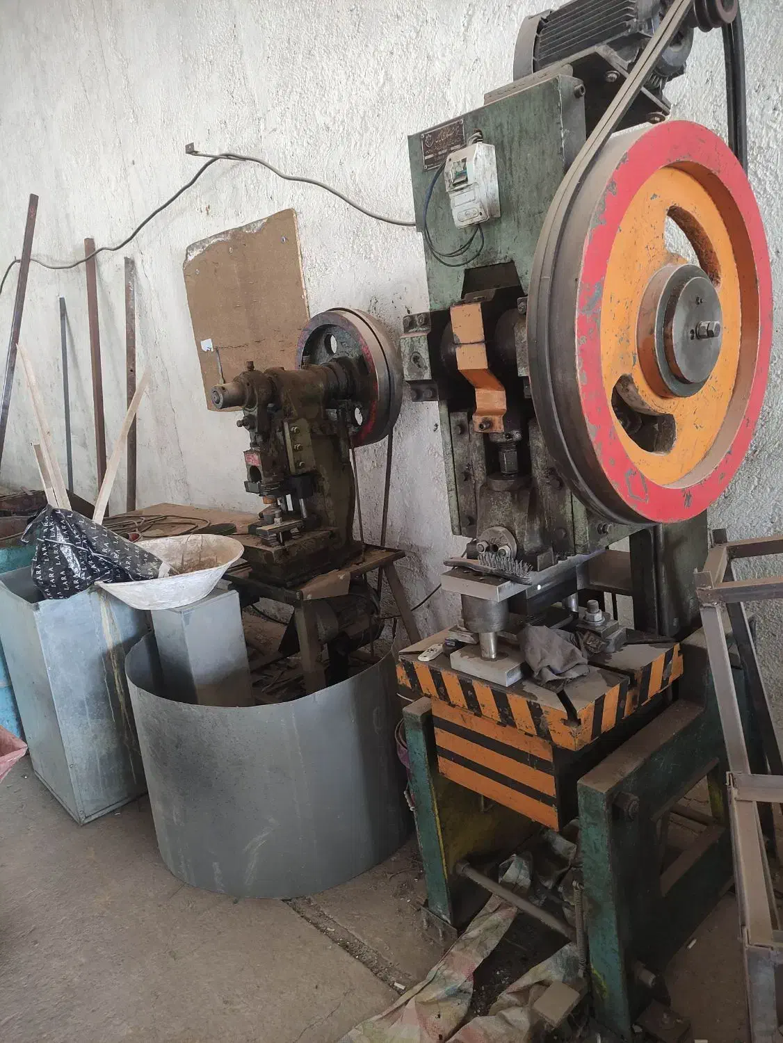 پرس ضربه ای ۲۰ تن و ۸ تن|ماشین‌آلات صنعتی|صوفیان, |دیوار