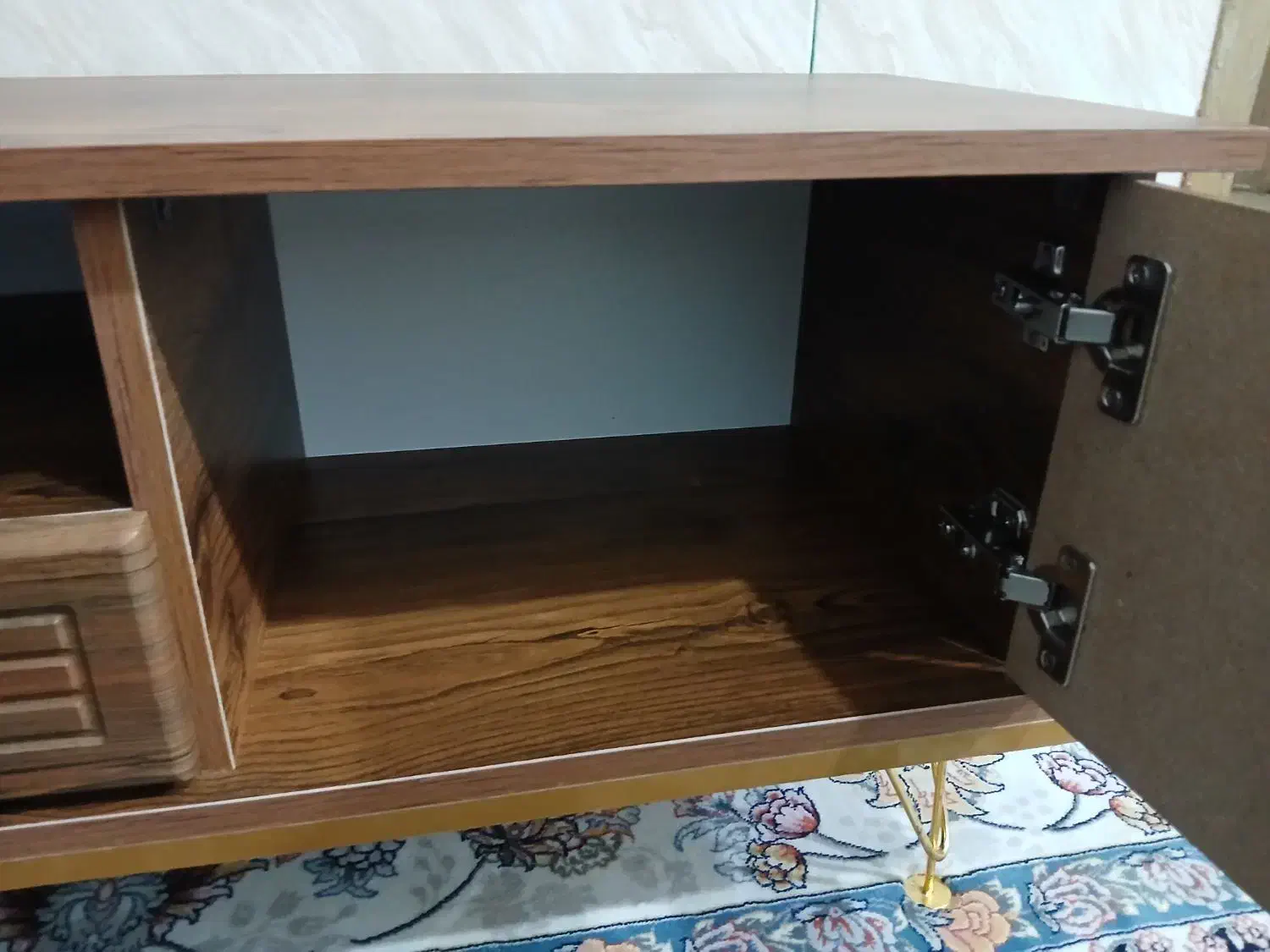 میز تی وی|میز تلویزیون|نگار, |دیوار