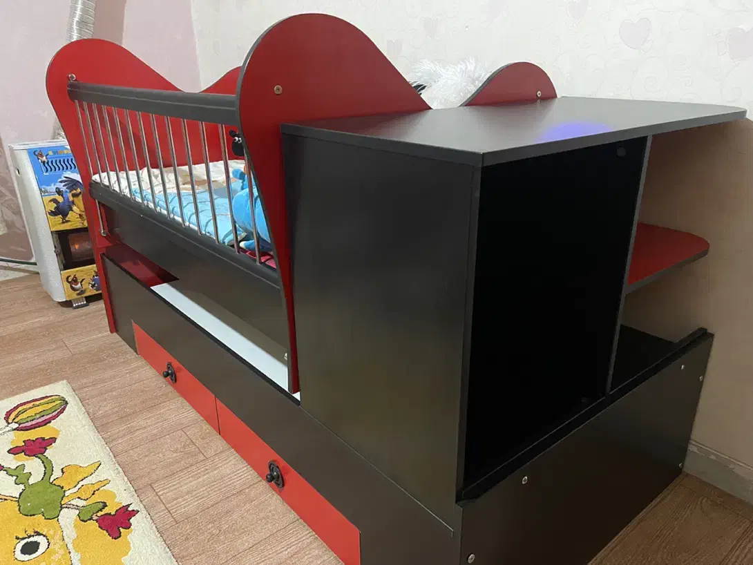 تخت و کمد دومنظوره کودک و نوجوان و میز تحریر|تخت و سرویس خواب|سمنان, |دیوار