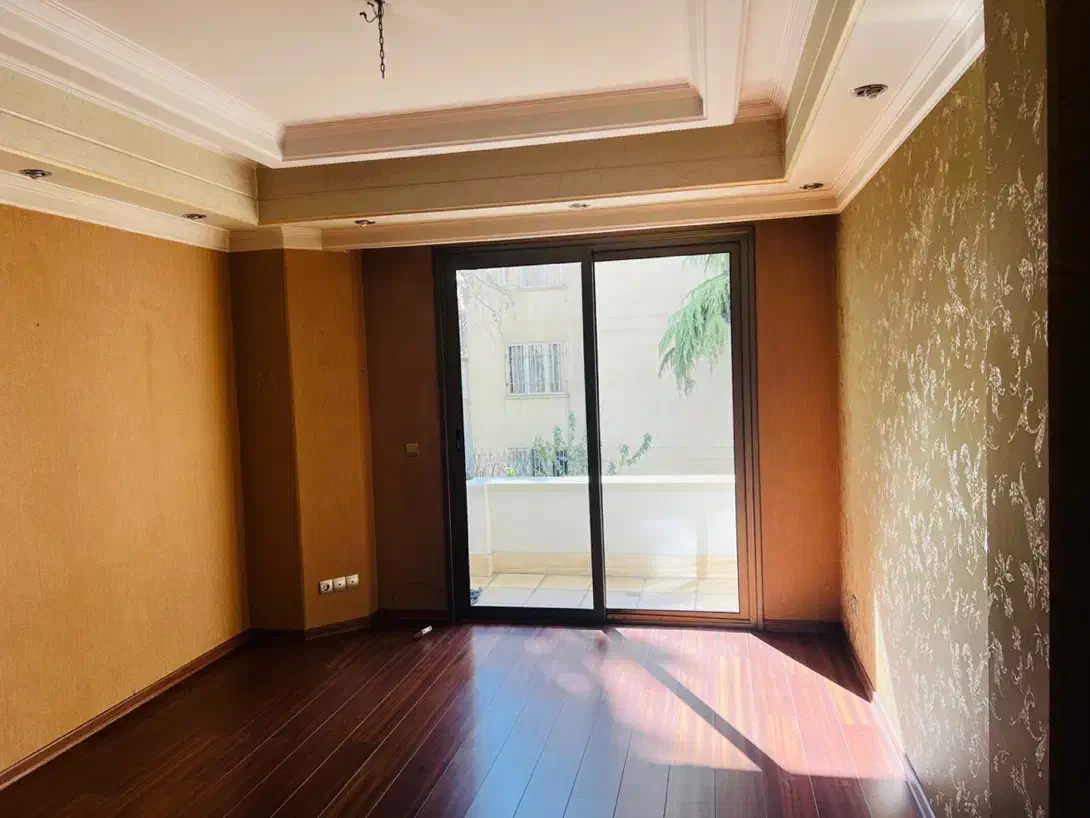 پاسداران ۱۲۵ متر ۲ خواب روبه آفتاب