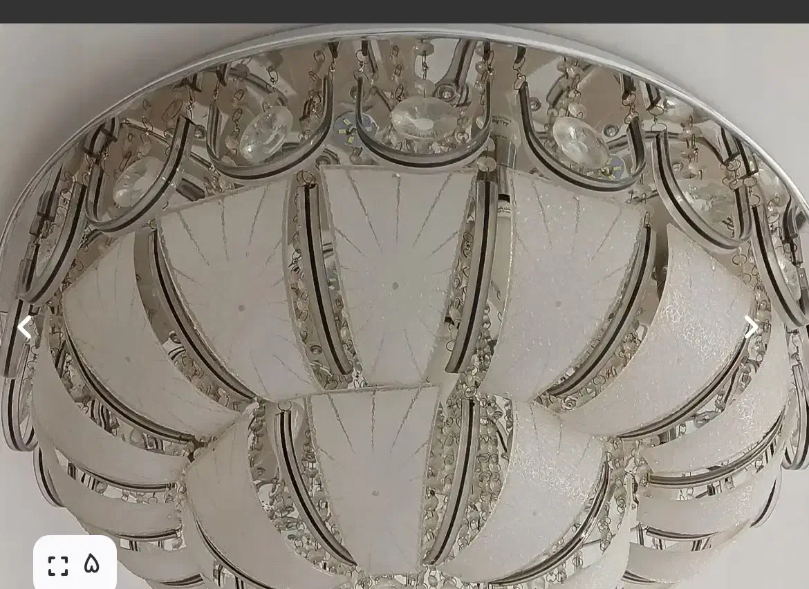 لوستر|لوستر و چراغ آویز|شیراز, گلدشت معالی‌آباد|دیوار