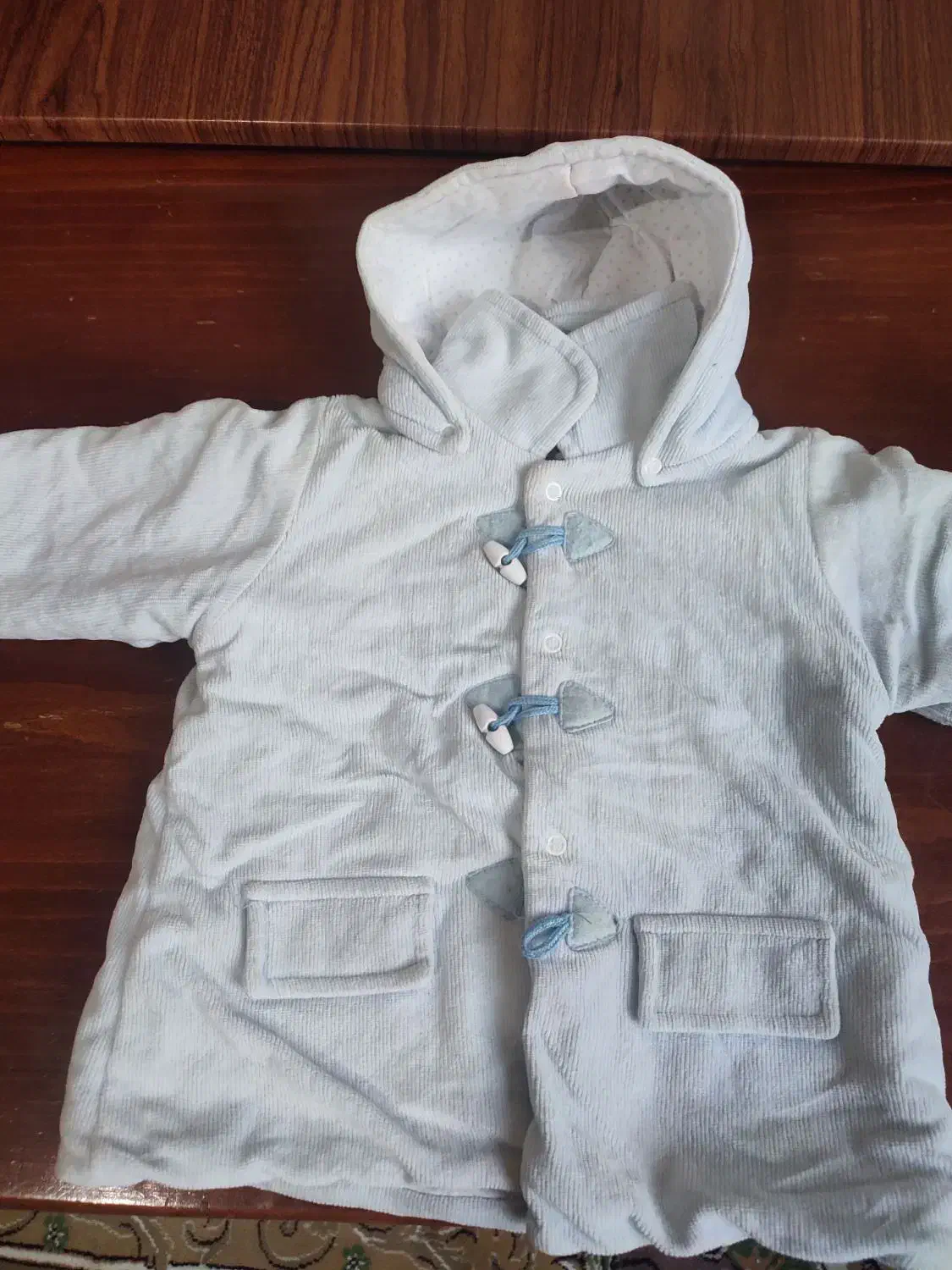 لباس زمستانی سالم و تمیز با شلوار لی در حدنو|کفش و لباس بچه|تهران, شمیران‌نو|دیوار