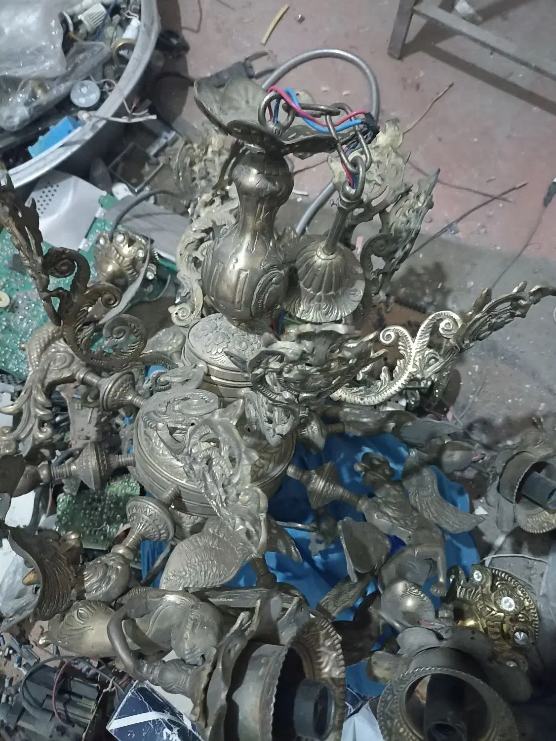 سمساروضایعاتی|لوستر و چراغ آویز|شهریار, شهرک شاهد|دیوار