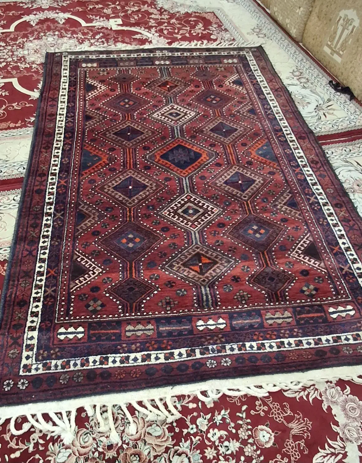 قالی بختیاری 2×1.5در حد نو دست باف 4متری|فرش|ناغان, |دیوار