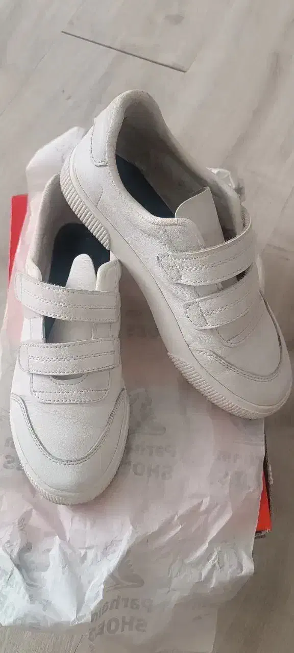 کتانی دخترانه|کیف، کفش، کمربند|اراک, |دیوار