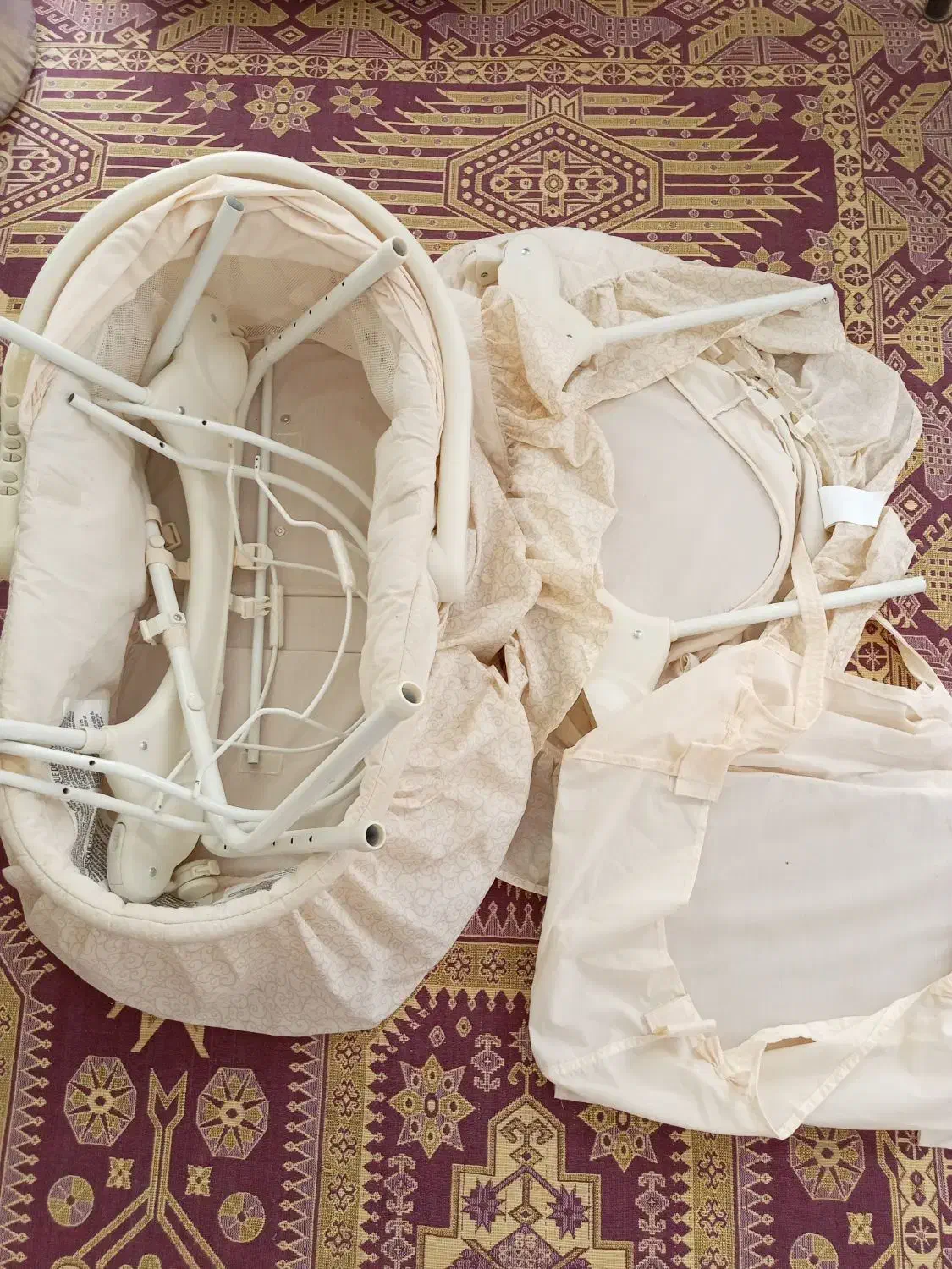 نوزاد|تخت و سرویس خواب|شیراز, شهرک بهار|دیوار