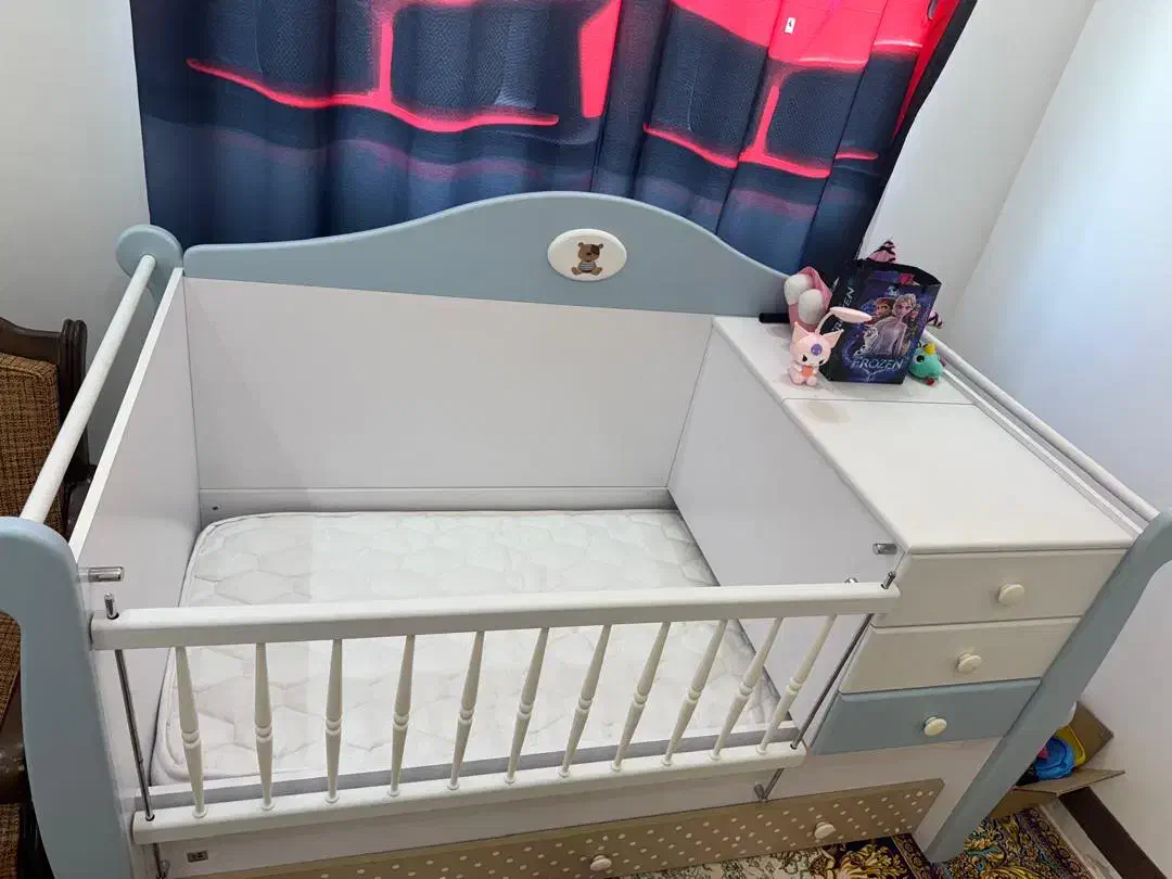 سرویس خواب کودک|تخت و صندلی بچه|صدرا-فارس, فاز ۲|دیوار