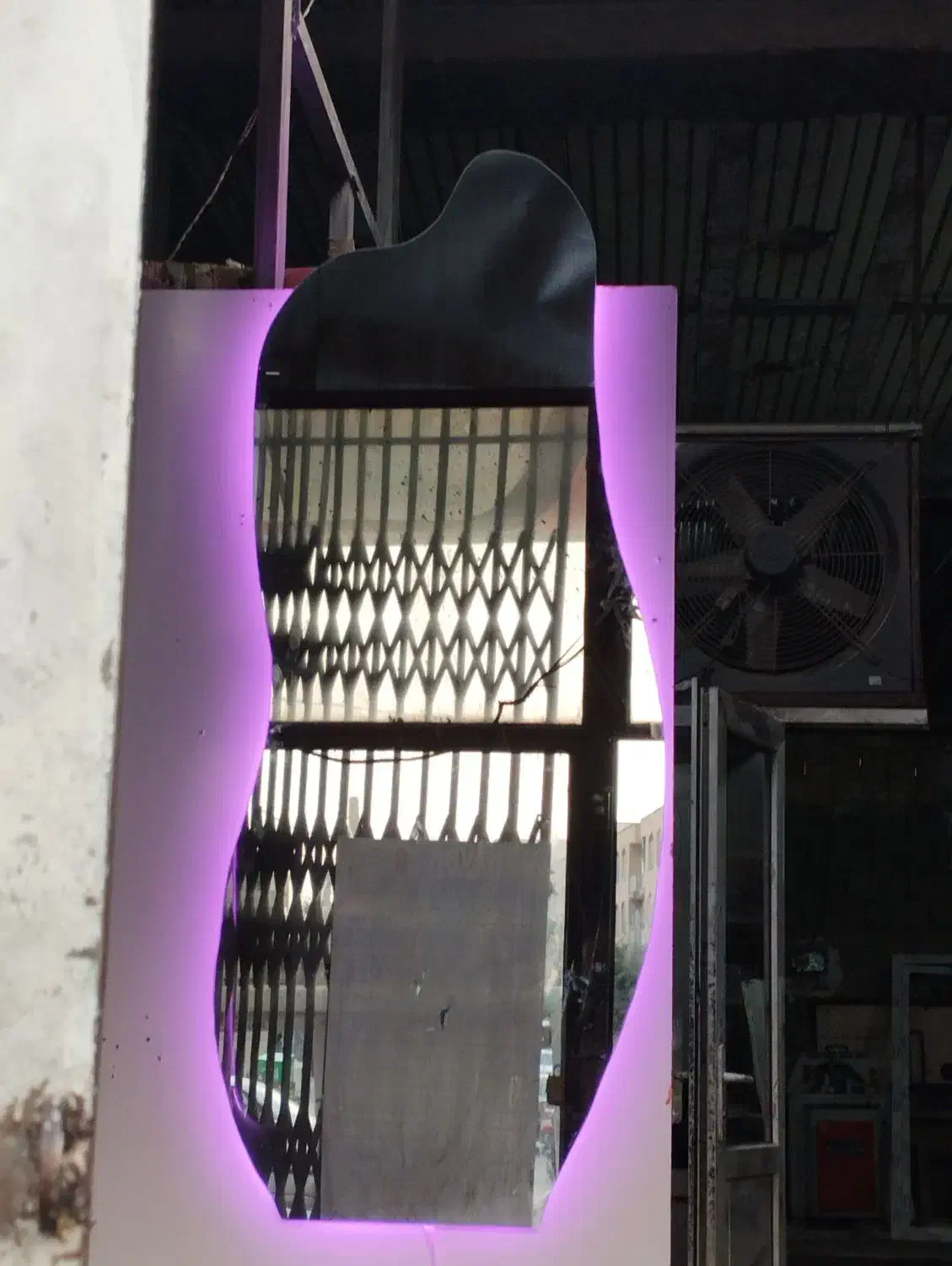 اینه دفرمه|آینه|ملارد, |دیوار