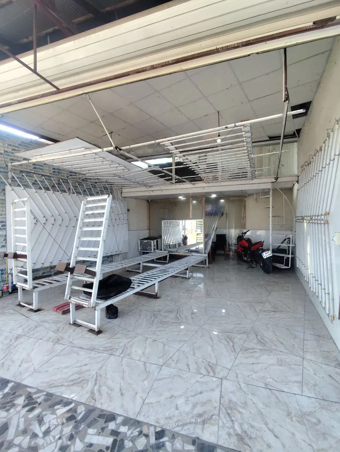 اجاره مغازه ۶۰متر دو بَر براتوبان موقعیت بسیار خوب|اجارهٔ مغازه و غرفه|آستانه اشرفیه, |دیوار