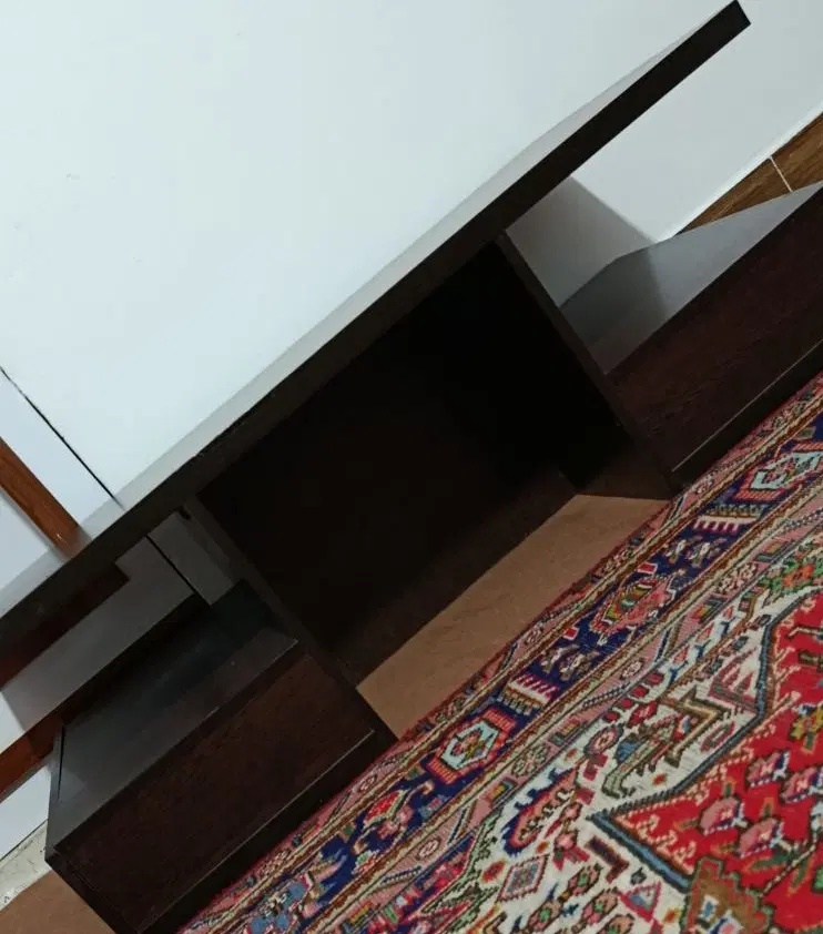 میز|مبلمان اداری|تبریز, |دیوار