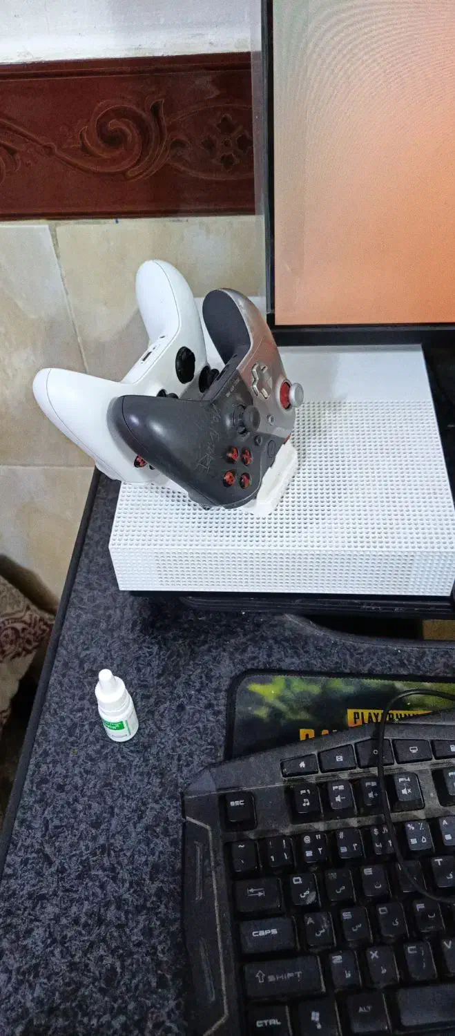 xbox one s در حد اک 1ترا فوا گیم دو دسته|کنسول، بازی ویدئویی و آنلاین|آبادان, |دیوار