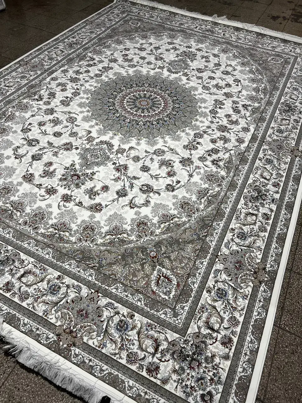 فرش تمام نخ ۱۲متری/ 700 شانه/ ارسال ابادان|فرش|آبدان, |دیوار