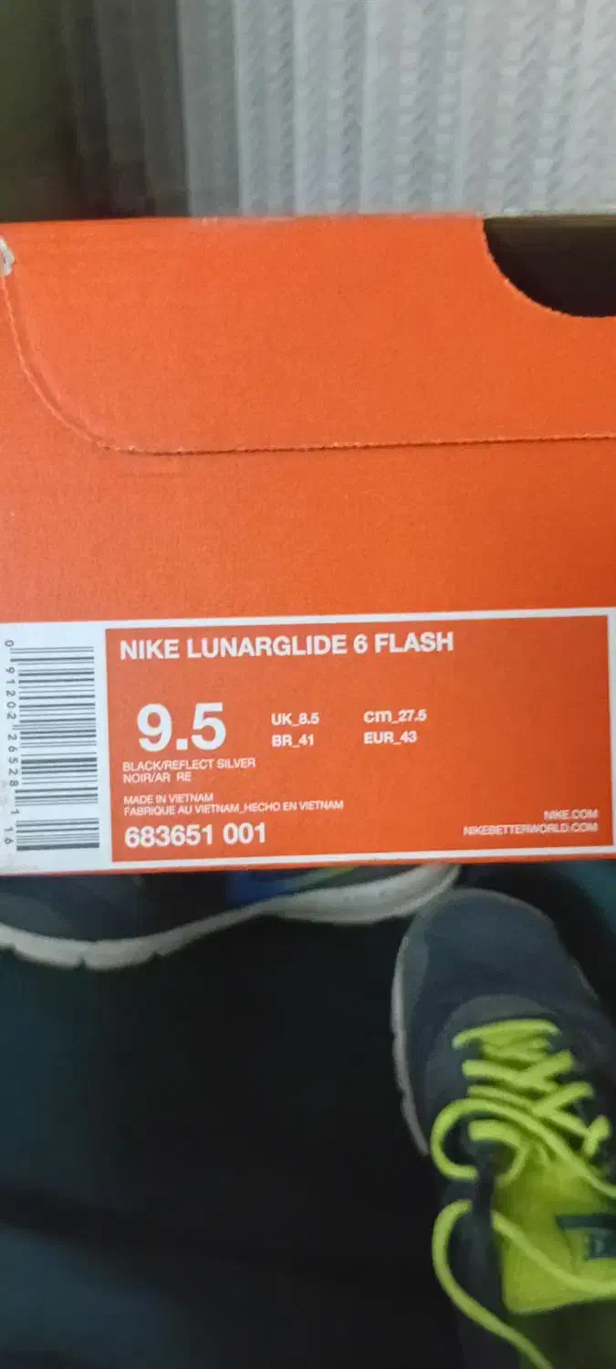 کتونی ورزشی نایک مردانه|کیف، کفش، کمربند|تهران, درختی|دیوار