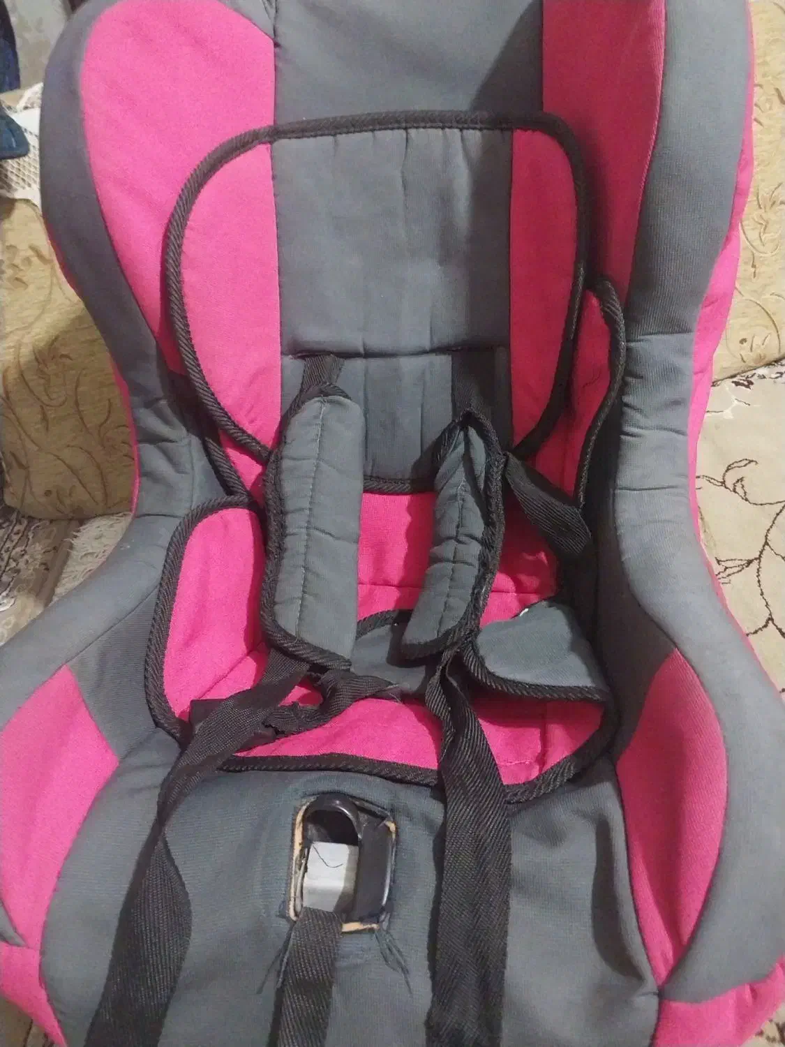 صندلی کودک ماشین|تخت و صندلی بچه|قم, مهدیه|دیوار