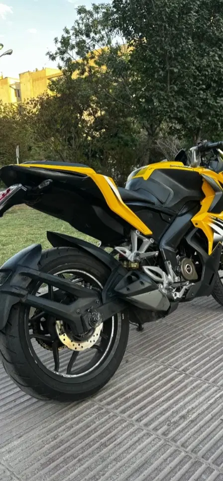 RS 200|موتورسیکلت|کرمانشاه, |دیوار