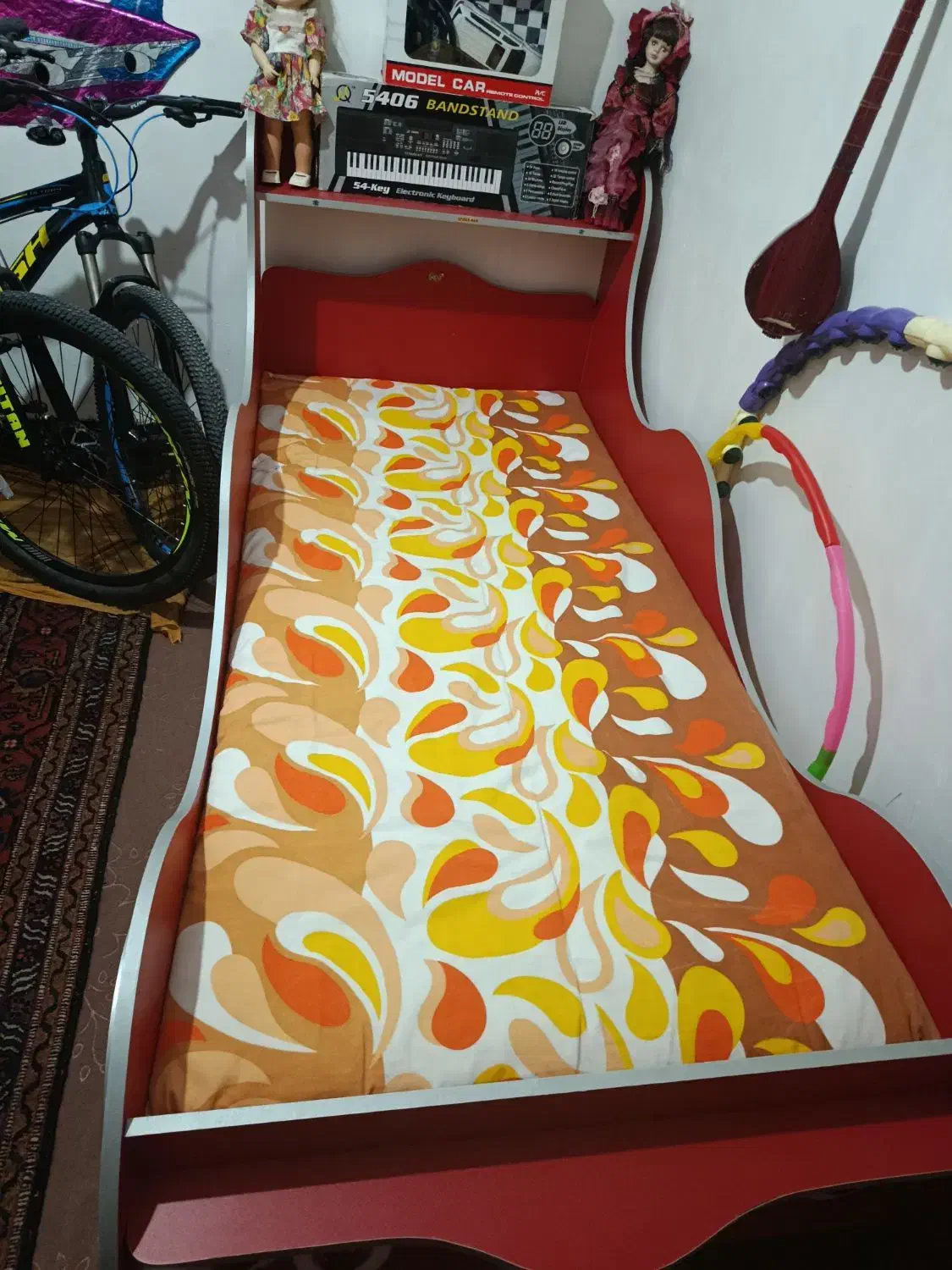 تخت وکمدست سه تیکه فروش فوری|تخت و سرویس خواب|اردبیل, |دیوار