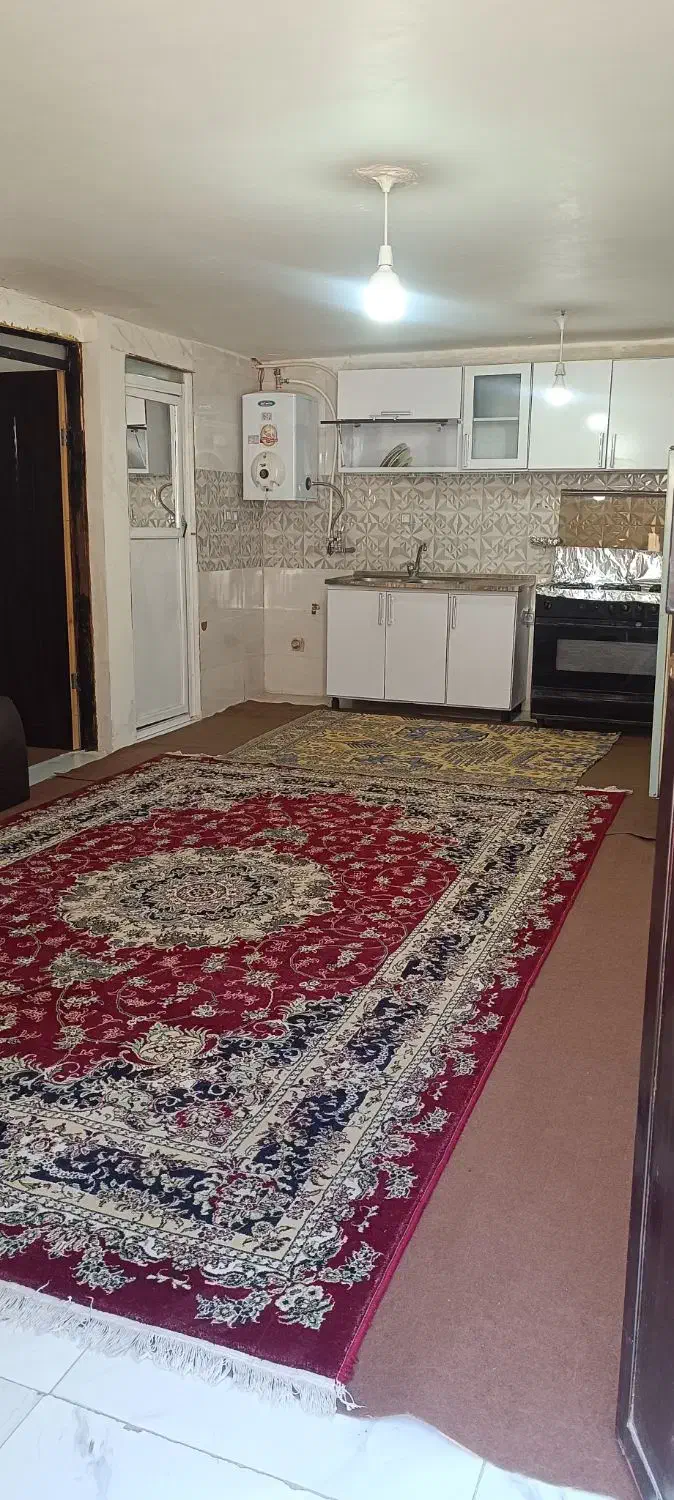 منزل مبله|اجارهٔ کوتاه‌مدت آپارتمان و سوئیت|شیراز, کوشک میدان|دیوار