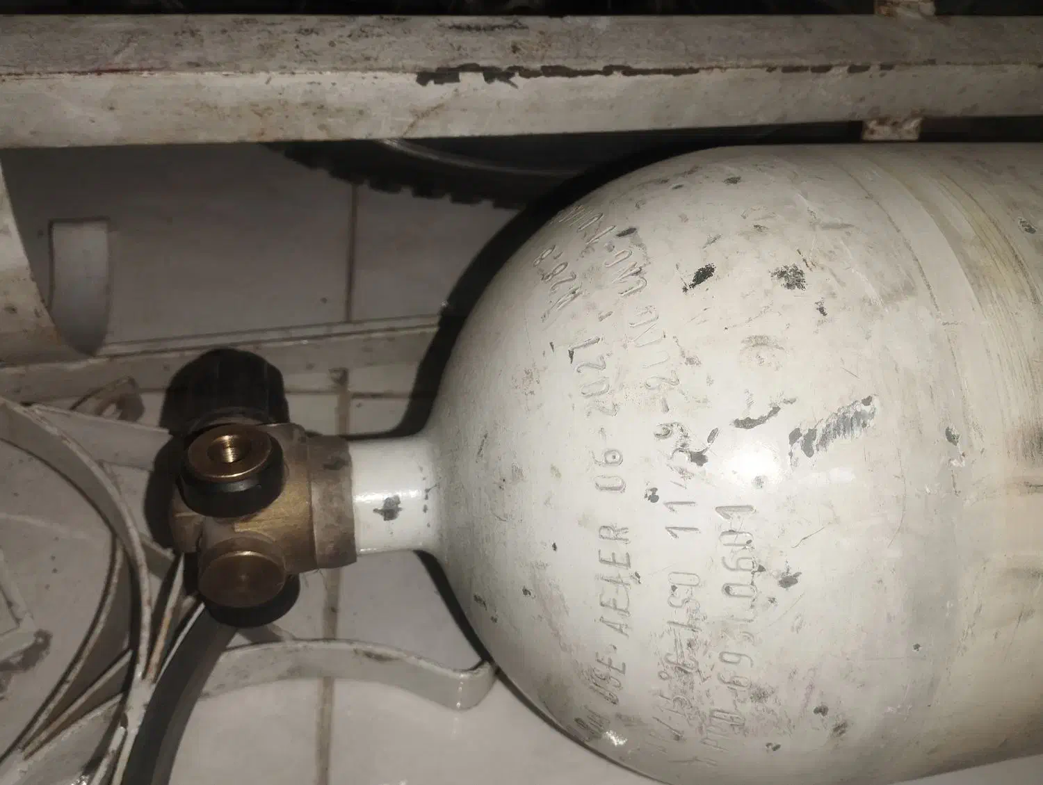 کپسول سی ان جی|قطعات یدکی و لوازم جانبی|کرج, چهارصد دستگاه|دیوار