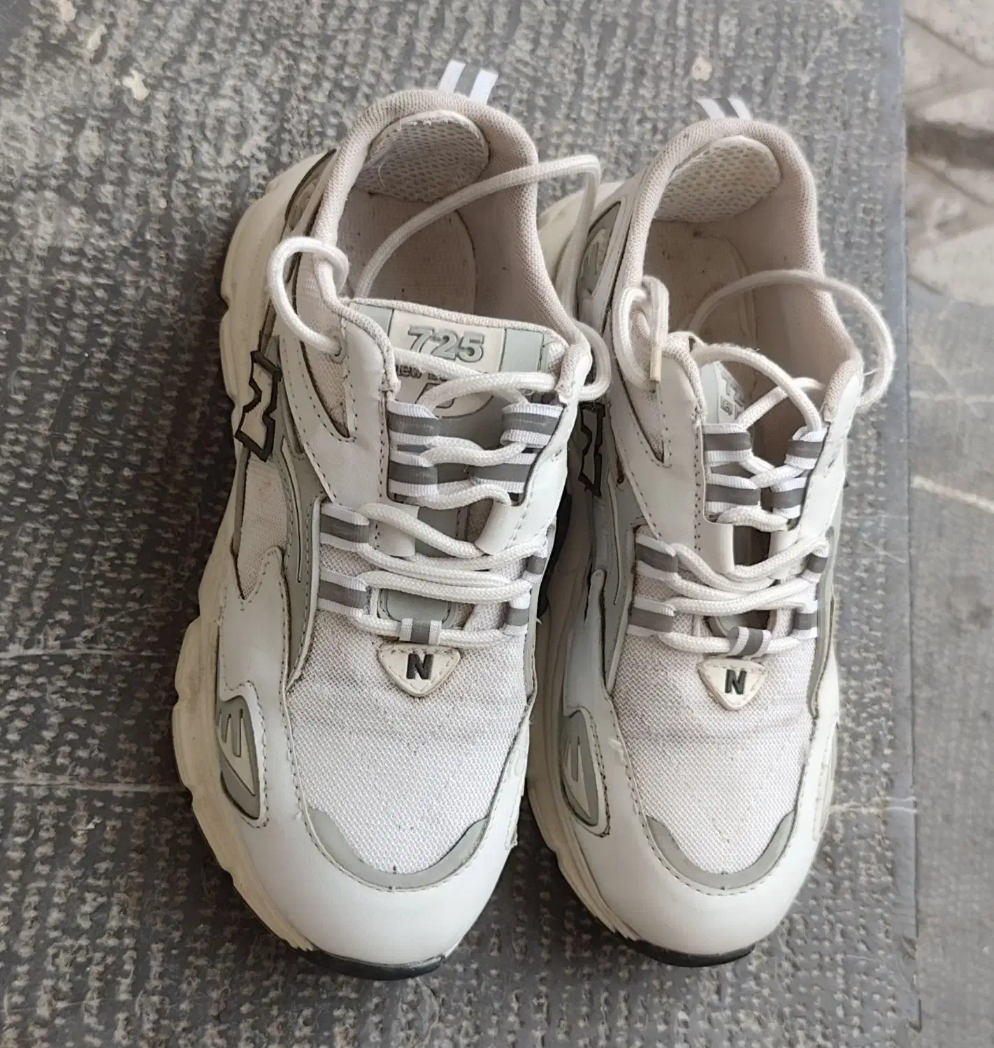 کتونی نیوبالانس سایز 40|کیف، کفش، کمربند|بروجرد, |دیوار