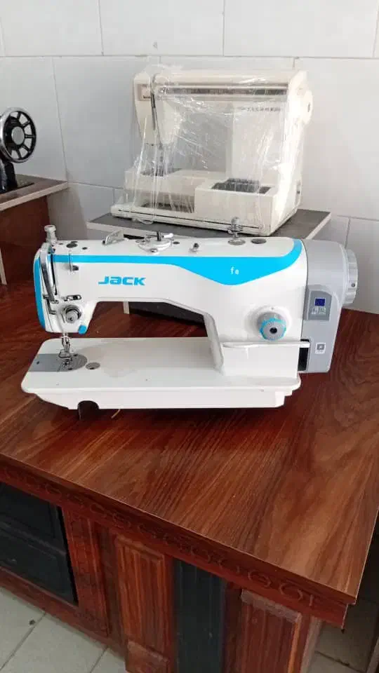 فروش انواع چرخ خیاطی|چرخ خیاطی و ریسندگی|یزد, |دیوار