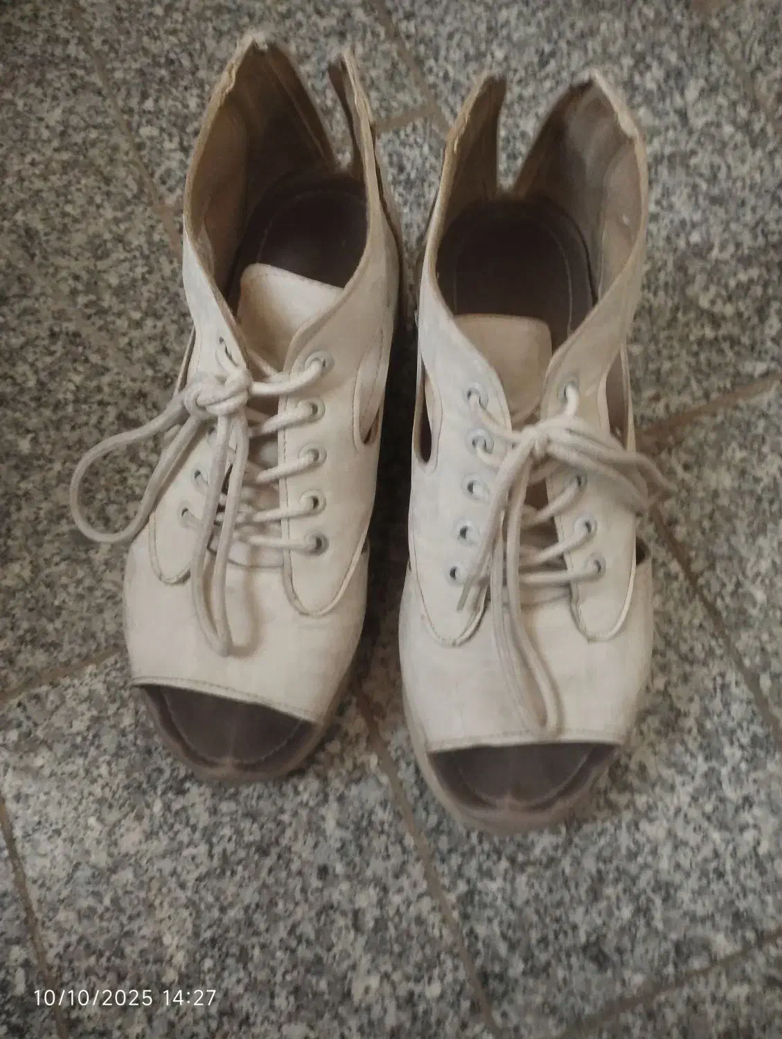 کفش و پوتین کاملا نو|کیف، کفش، کمربند|دورود, |دیوار