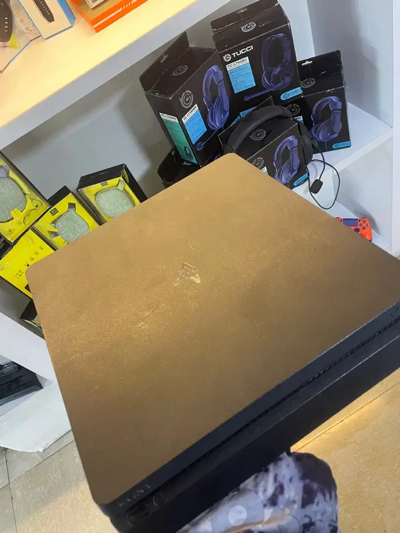 ps4 slim 500G|کنسول، بازی ویدئویی و آنلاین|کرج, عظیمیه|دیوار