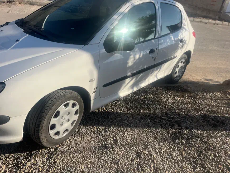 پژو ۲۰۶ تیپ ۵ مدل ۱۳۹۵|خودرو سواری و وانت|سیرجان, |دیوار