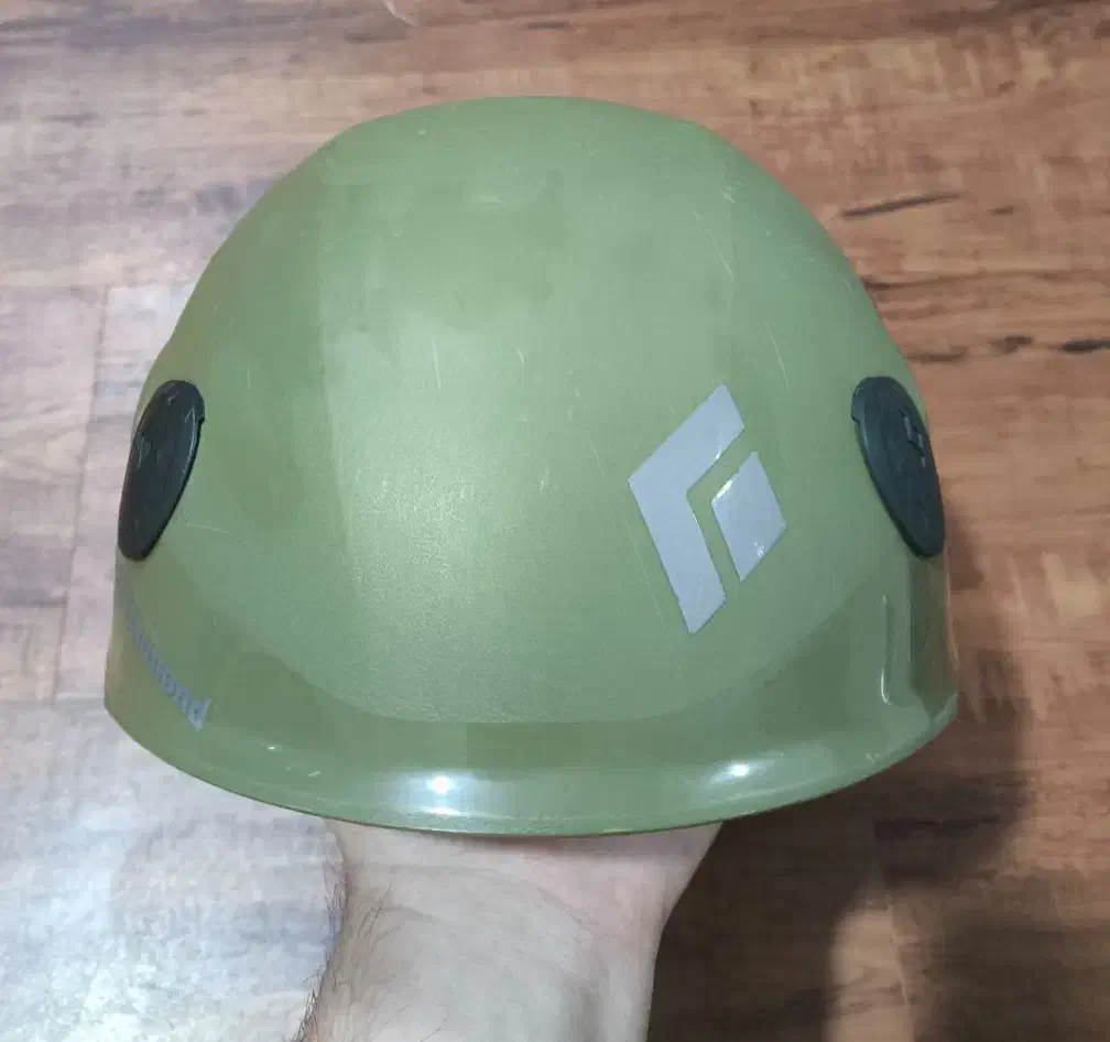 کلاه کاسک برند بلک دیاموند Black Diamond Helmet|کوهنوردی و کمپینگ|تهران, افسریه شمالی|دیوار