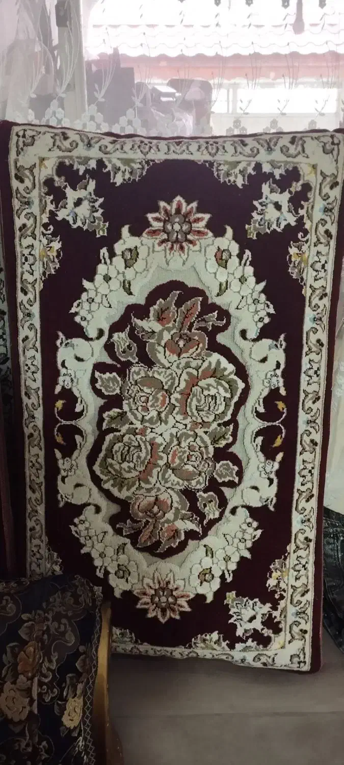 پشتی|پشتی|لاهیجان, شقایق|دیوار