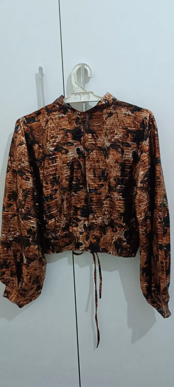 دوعددشومیزنیم تنه جنس پارچه دیسکوسایزنهایت44|لباس|نیشابور, تختی|دیوار