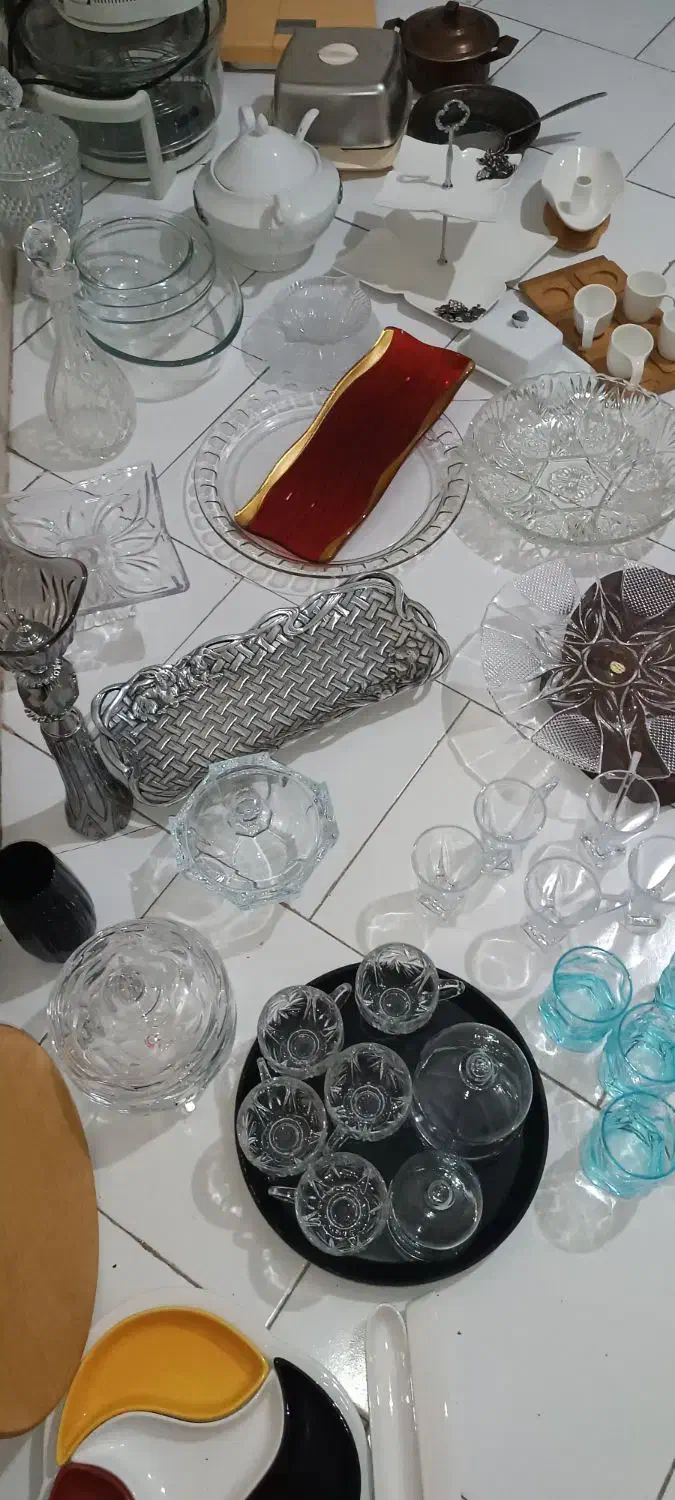 به علت مهاجرت در حد نو|ظروف سرو و پذیرایی|تهران, آهنگ|دیوار