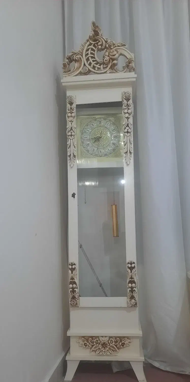 ساعت ایستاده کاملا سالم|ساعت دیواری و تزئینی|اردبیل, |دیوار