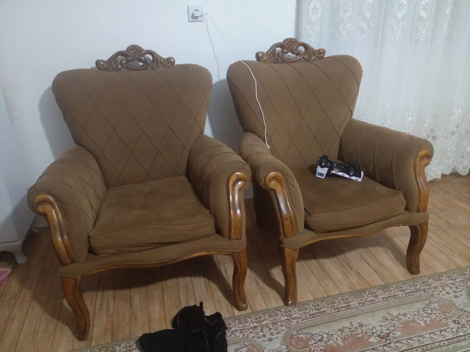 مبل ۷ نفره|مبلمان خانگی و میز عسلی|سیاهکل, |دیوار