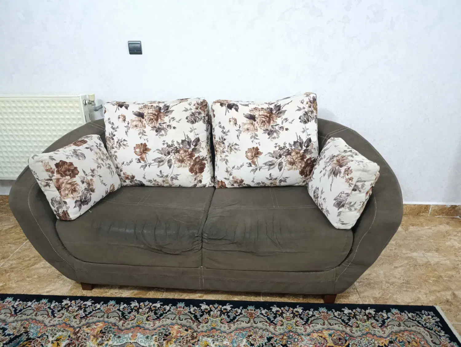 مبل ۷ نفره راحتی|مبلمان خانگی و میز عسلی|قائم‌شهر, |دیوار