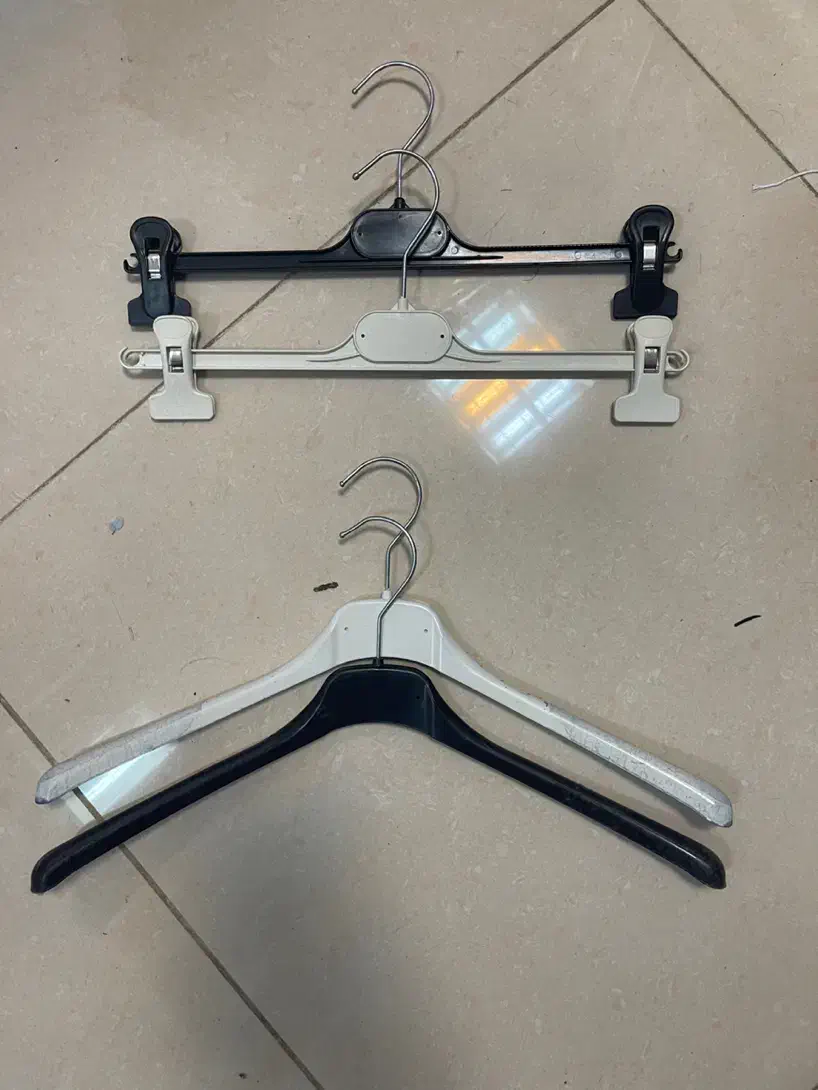 چوب لباسی خارجی زیر قیمت|فروشگاه و مغازه|کیش, |دیوار