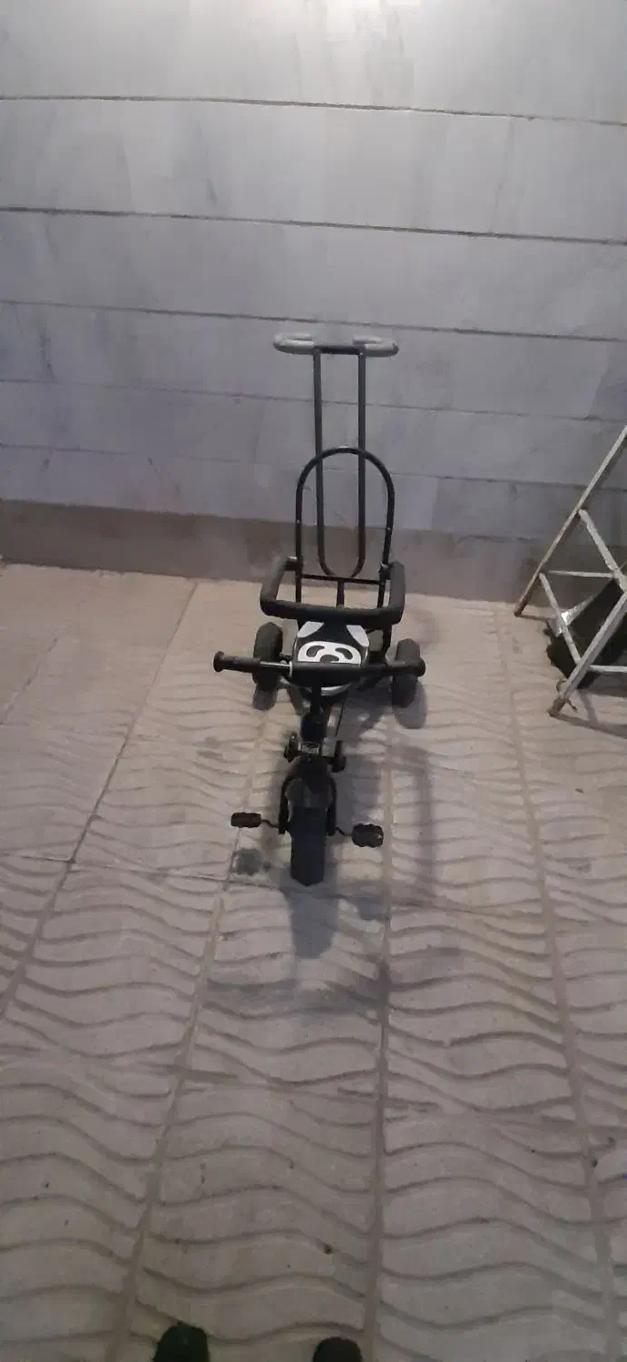 سه.چرخه.بچه|دوچرخه، اسکیت، اسکوتر|قدس, شهر‌قدس|دیوار