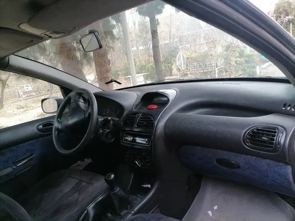 پژو ۲۰۶ مدل ۸۲|خودرو سواری و وانت|هشتگرد, شهرک راه آهن|دیوار