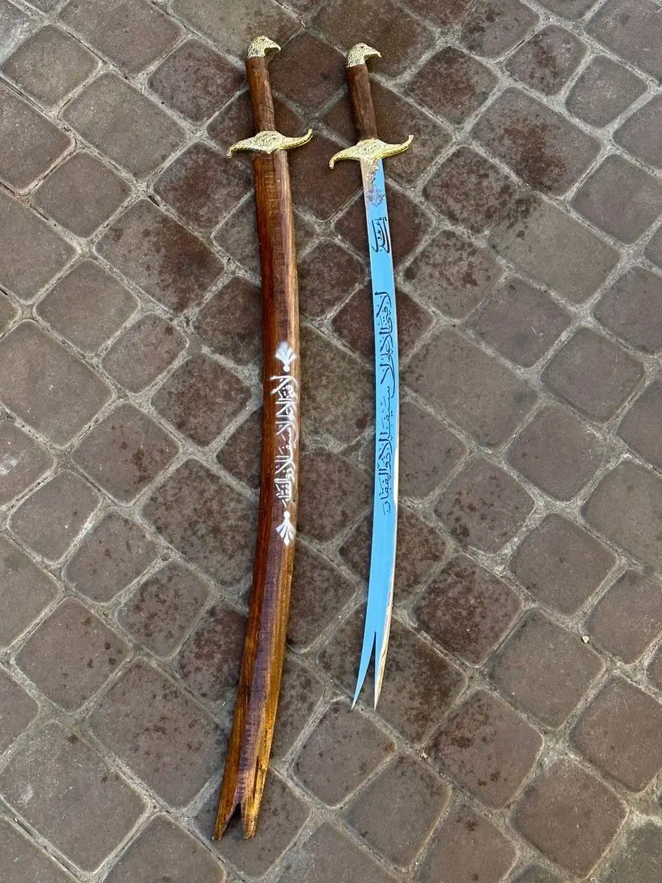 شمشیر ذولفقار|کلکسیون اشیاء عتیقه|اردبیل, |دیوار