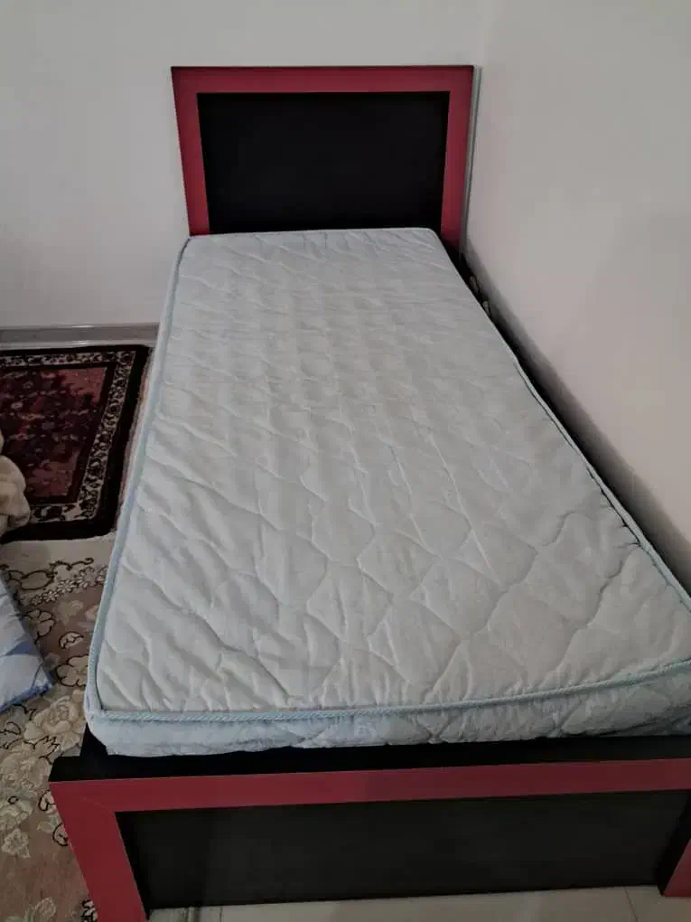 تخت ۱نفره|تخت و سرویس خواب|رشت, معلم|دیوار
