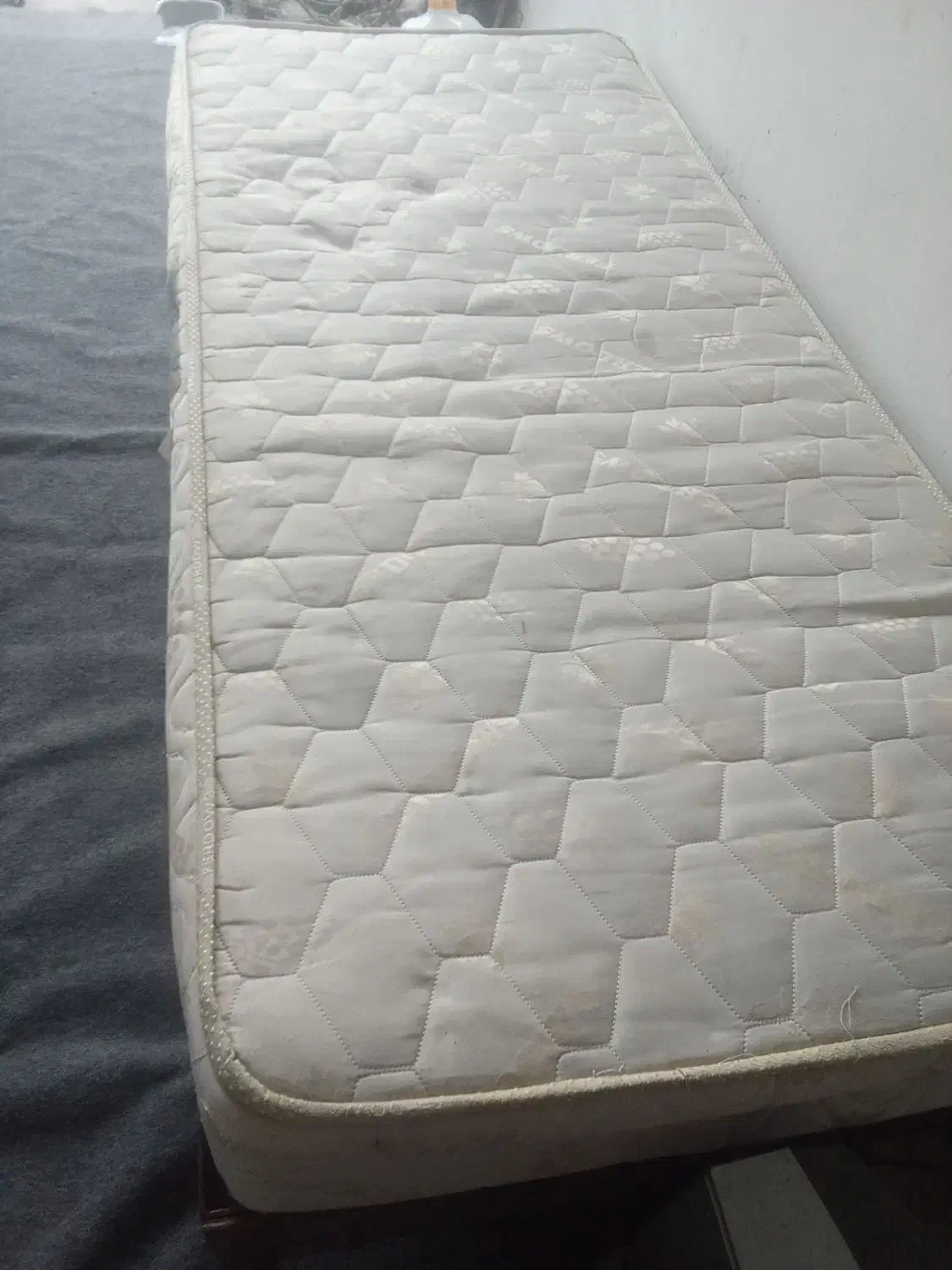 تخت خواب یک نفره|تخت و سرویس خواب|محمودآباد, |دیوار