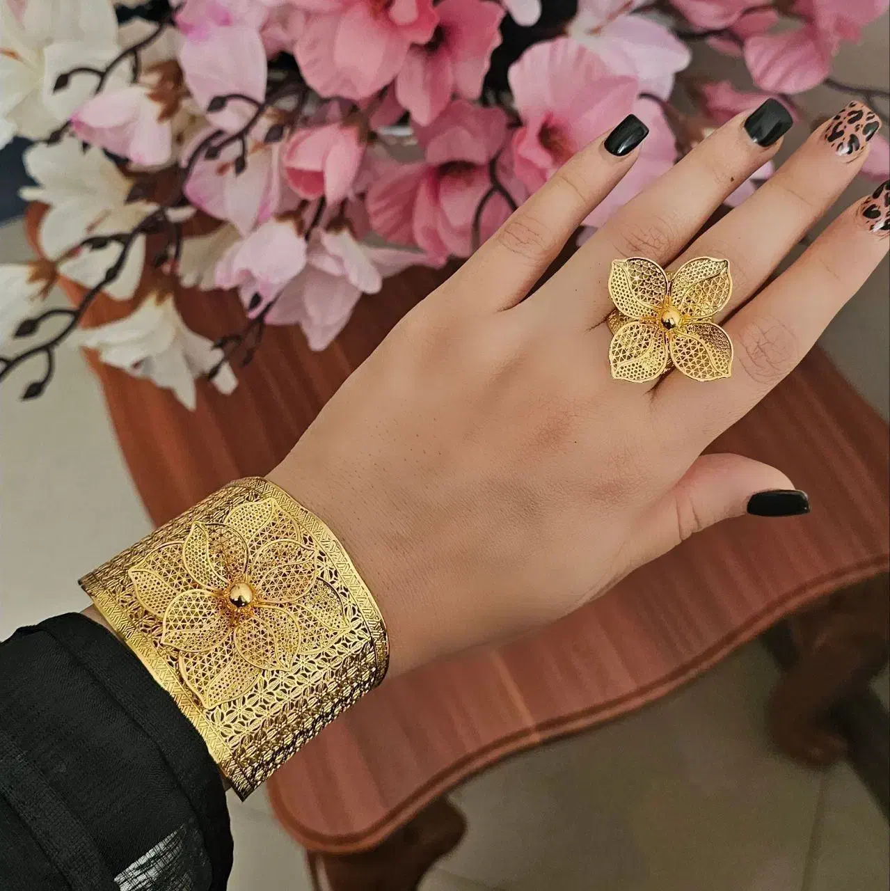 بدلیجات|بدلیجات|شیراز, حومه شیراز|دیوار