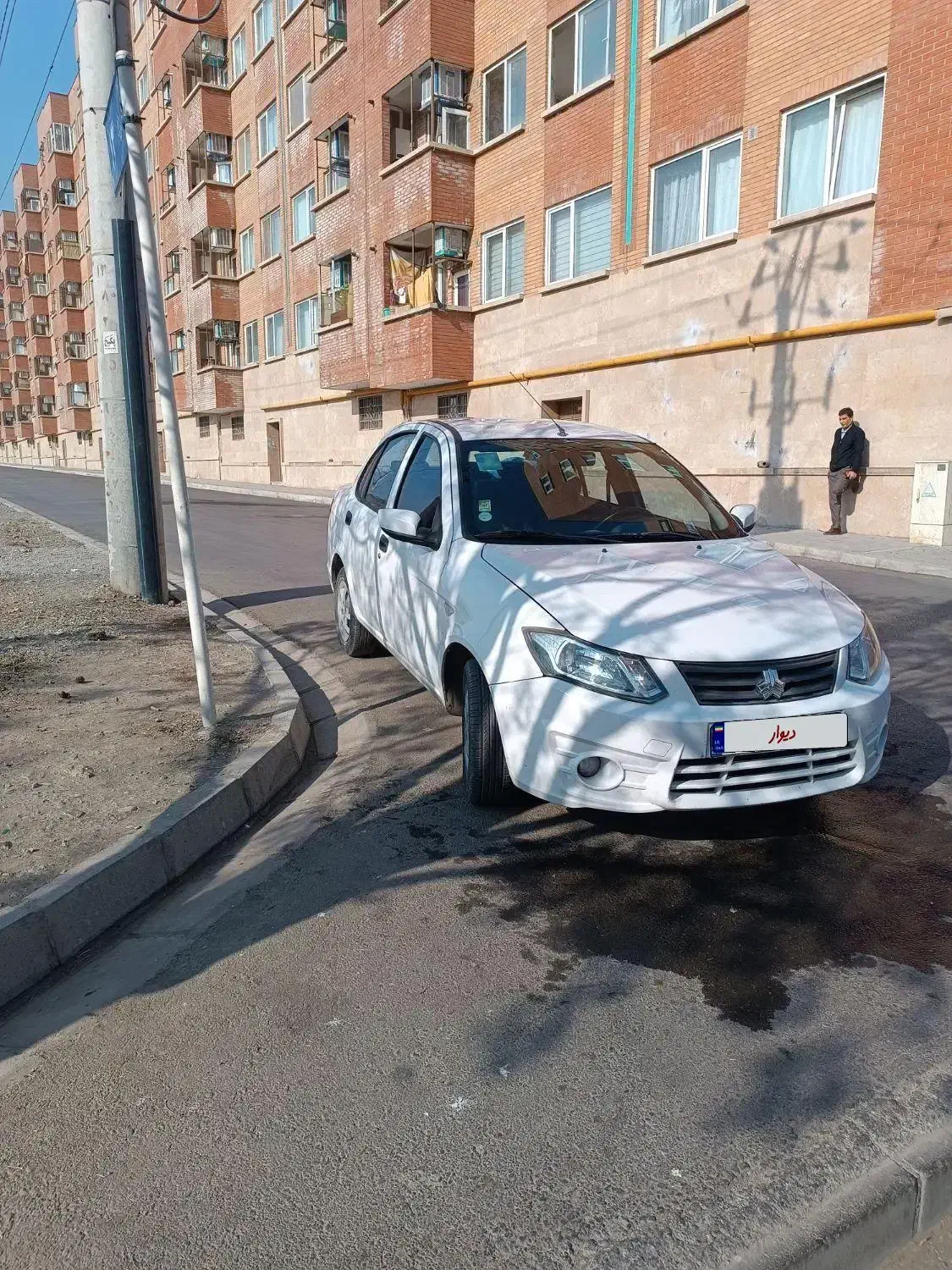 ساینا مدل ۹۹ سفید|خودرو سواری و وانت|مشهد, حسابی جنوبی (شهرک غرب)|دیوار