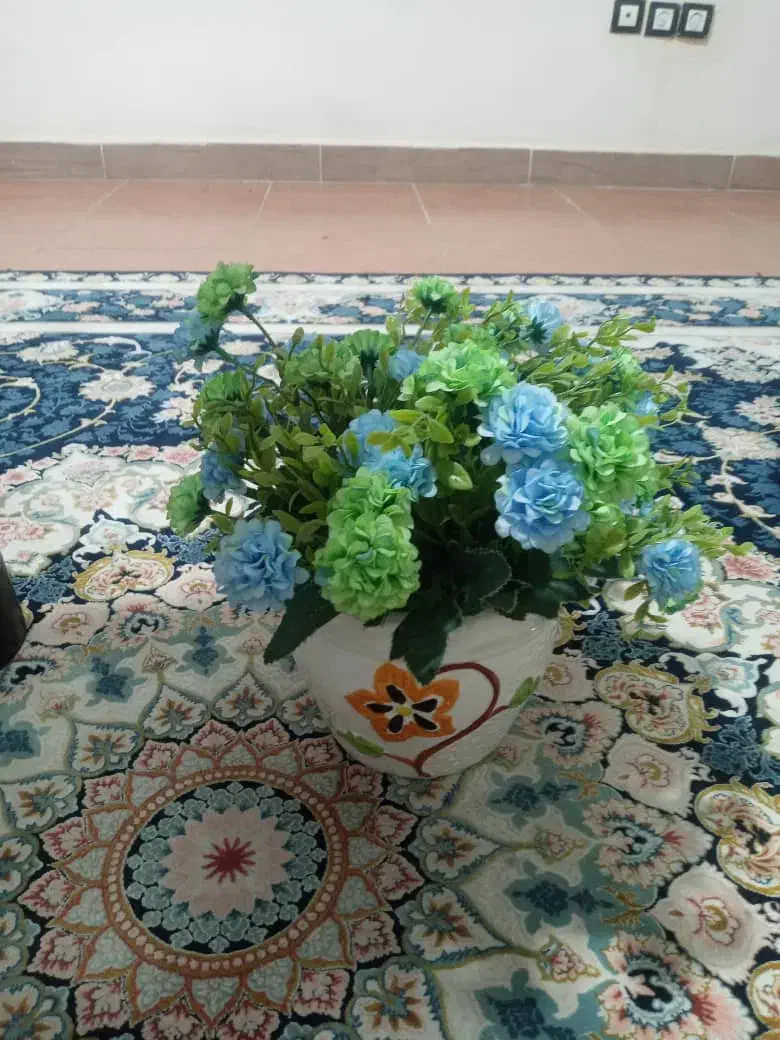 گل با گلدون|گل مصنوعی|نهاوند, |دیوار