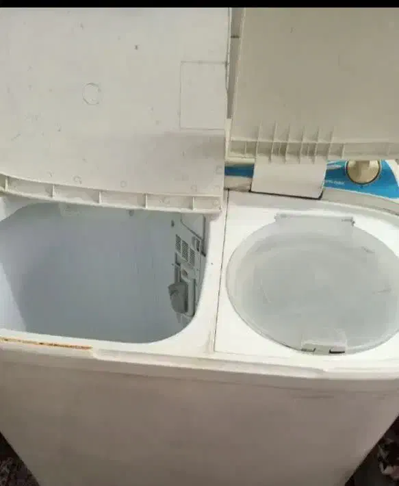 لباسشویی|ماشین لباسشویی و خشککن لباس|قم, منبع آب|دیوار